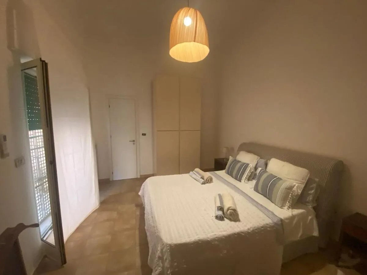 Homestay A Casa Del Console Apartment Mondello