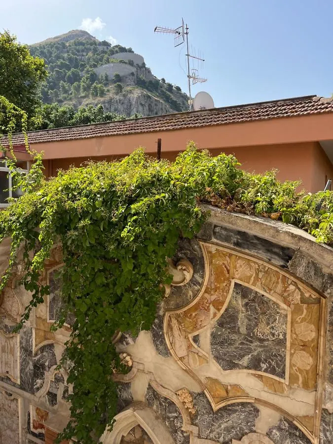 A Casa Del Console Apartment Mondello Homestay